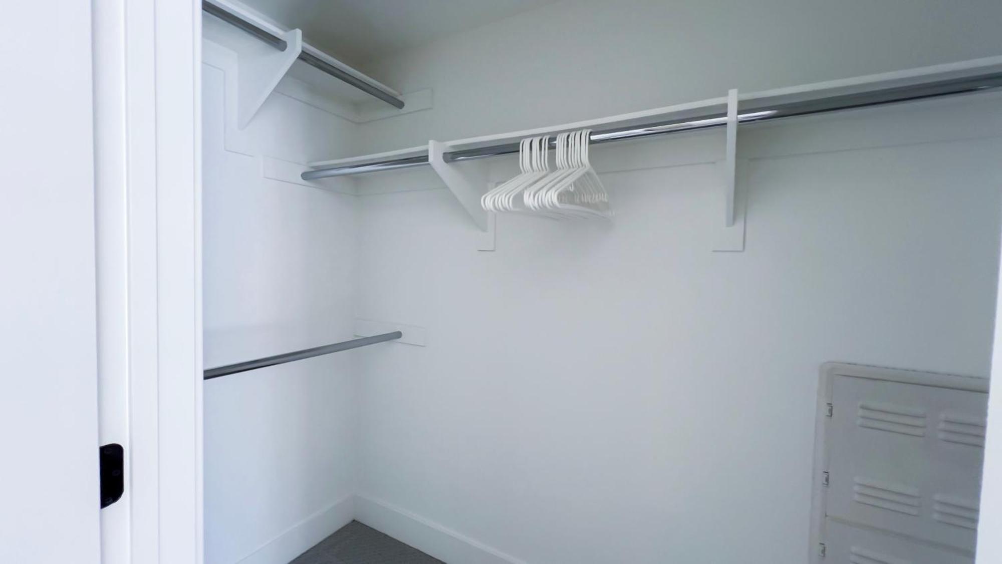 Capsule hotel Stunning 2bedrooms In Marina With Pool & Gym