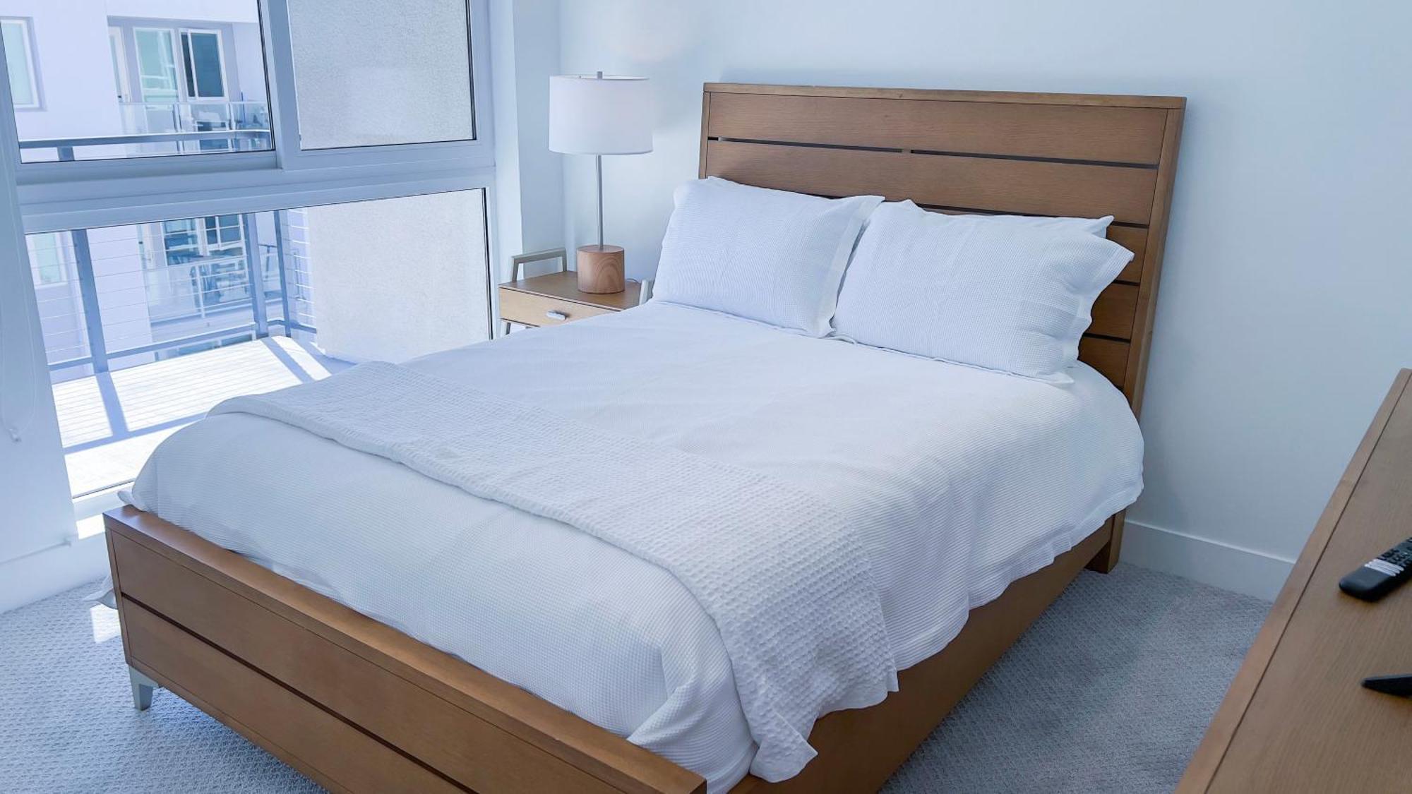 Stunning 2bedrooms In Marina With Pool & Gym *