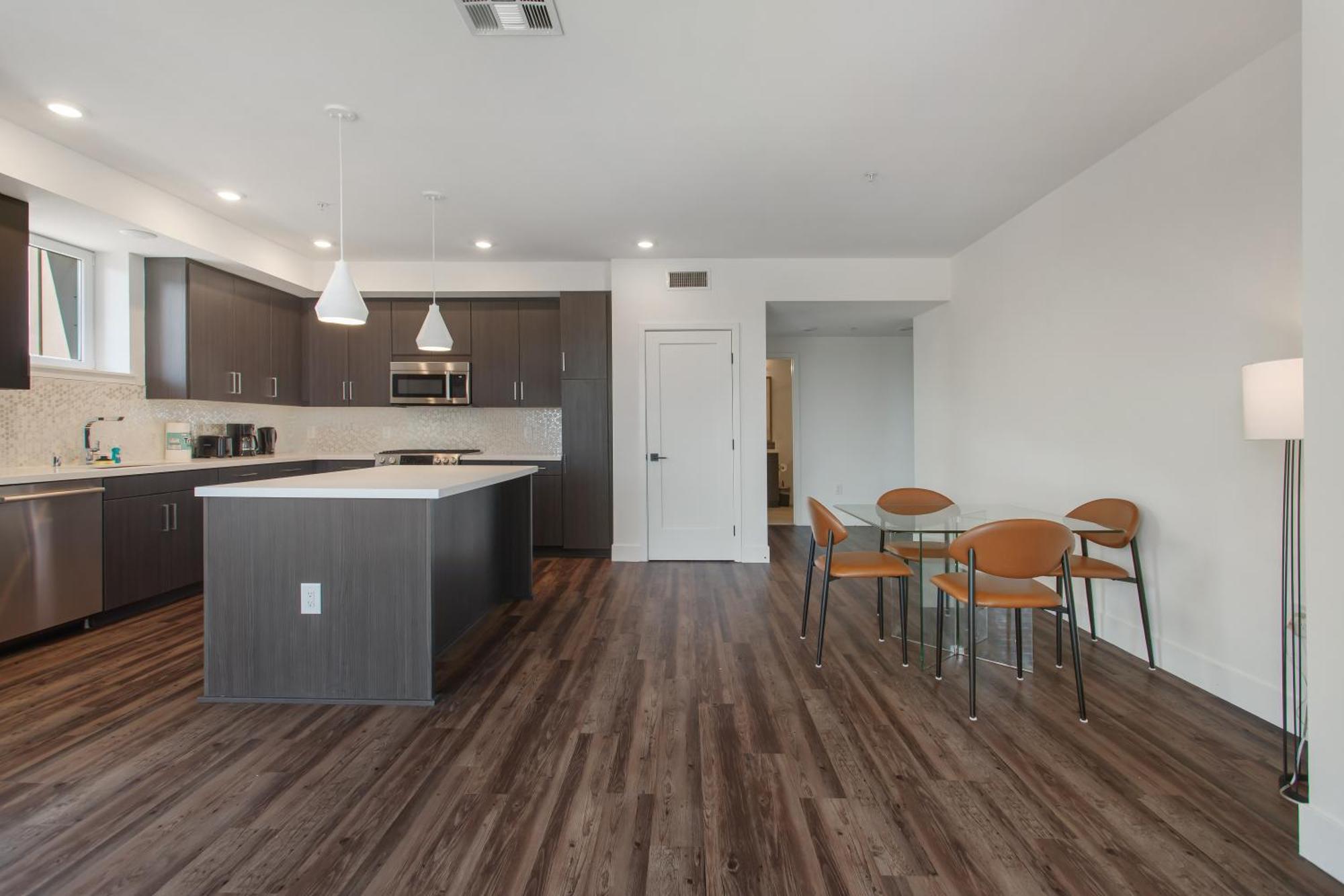Stunning 2bedrooms In Marina With Pool & Gym Capsule hotel *