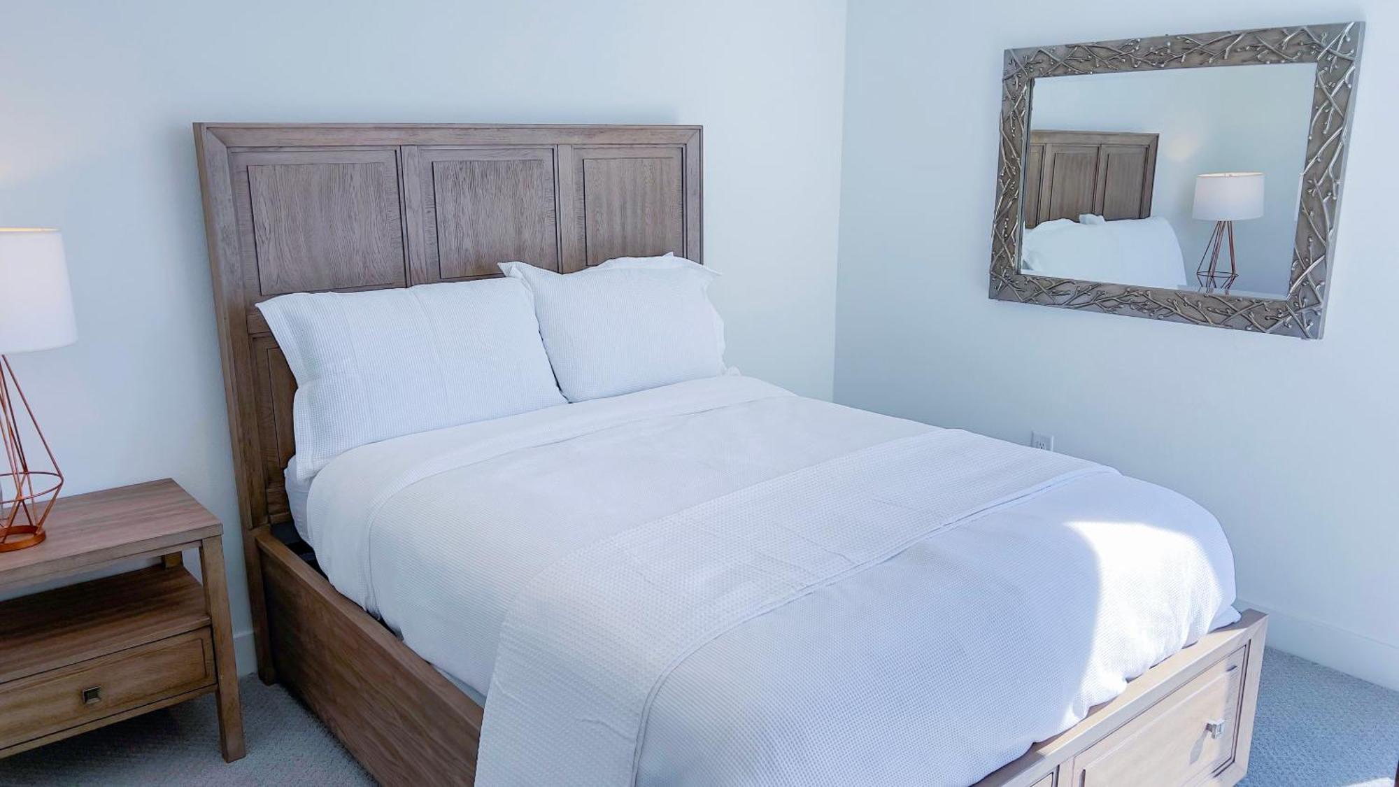 Stunning 2bedrooms In Marina With Pool & Gym *